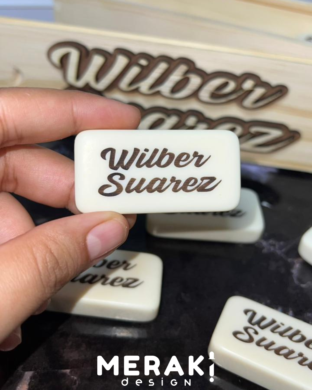 ♠️🎲 ¡El juego se disfruta más cuando es personal! 🎲♠️