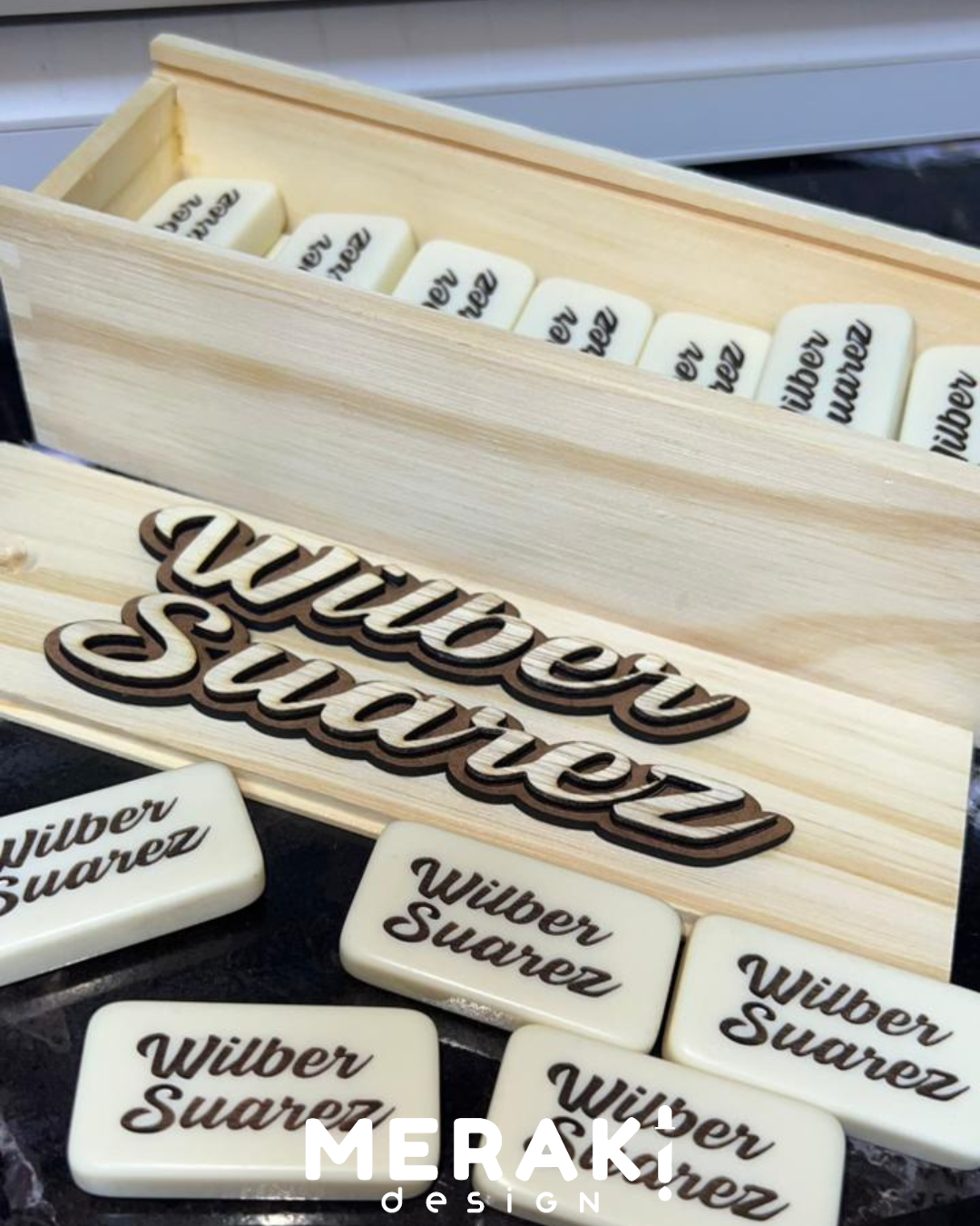 ♠️🎲 ¡El juego se disfruta más cuando es personal! 🎲♠️