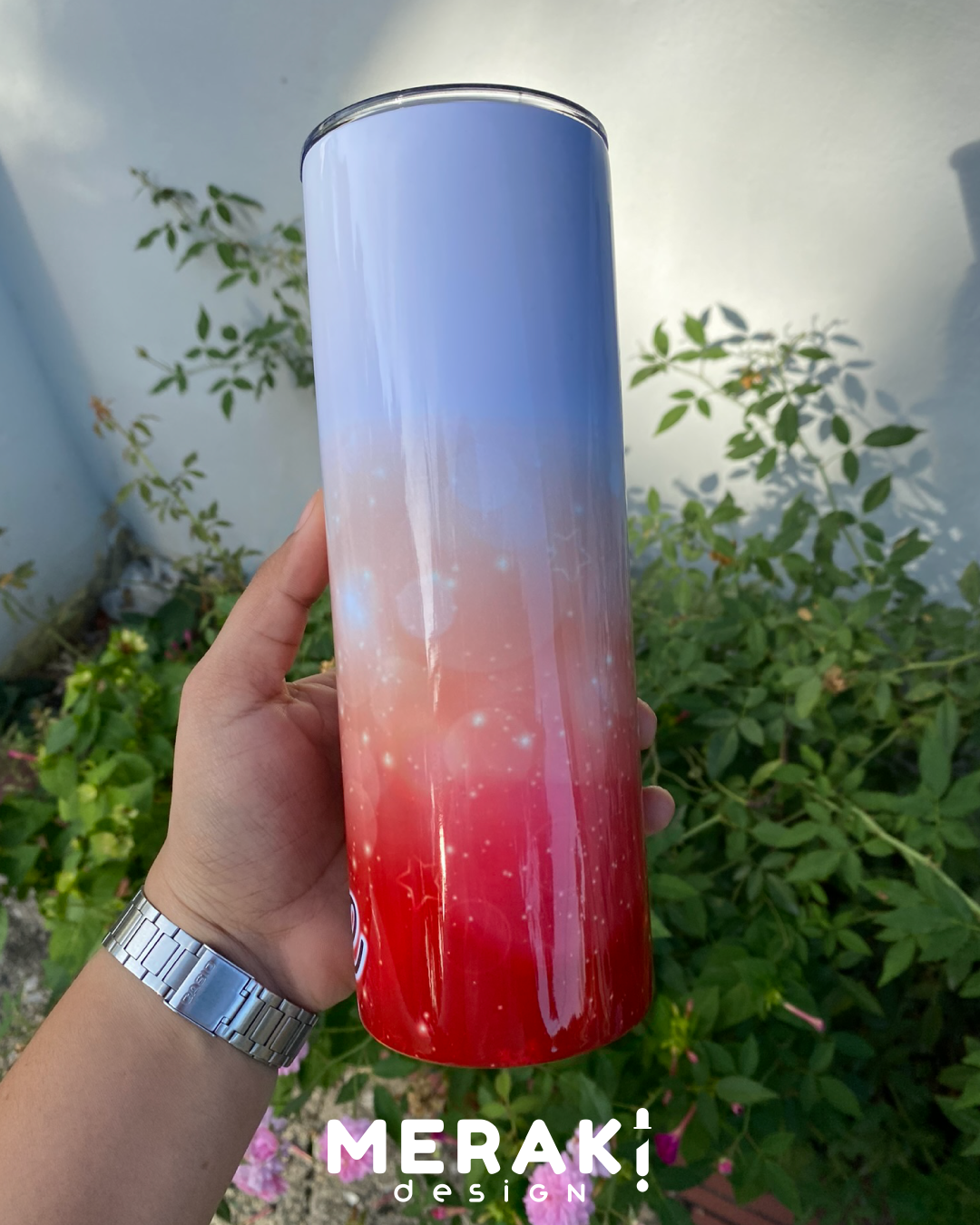 ¡Lleva la belleza de la acuarela en cada sorbo con nuestro Tumblr 20oz Personalizado! 🎨✨