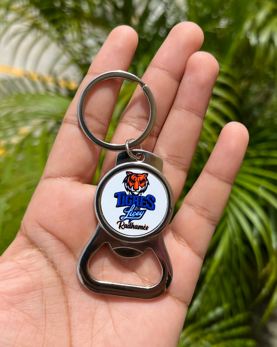 🧑‍🔧 Llavero de Metal Tipo Destapador con Diseño de Licey: ¡Un Must para los Fans del Beisbol! ⚾
