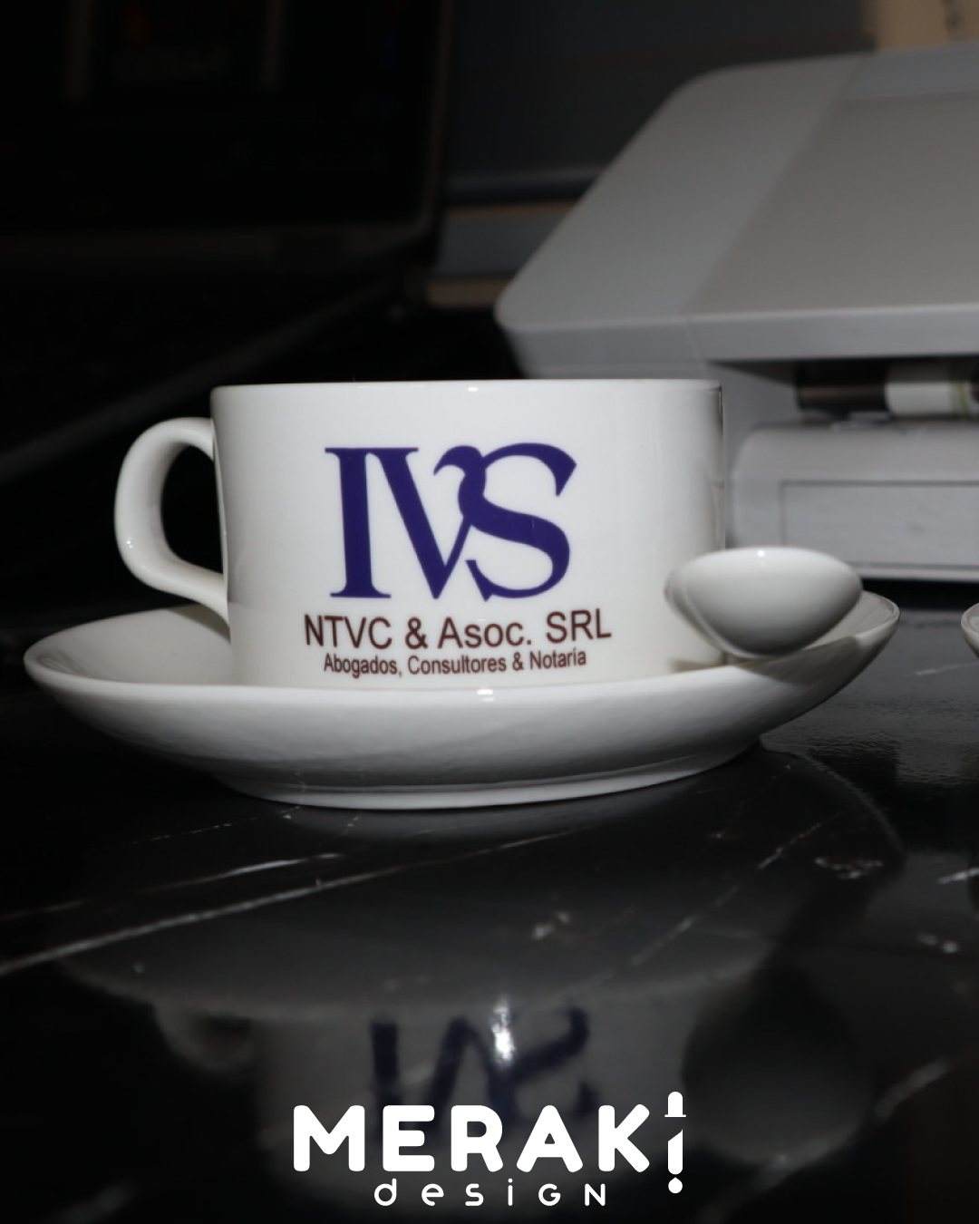 ☕✨ Tazas Empresariales Personalizadas – Eleva tu Marca con Estilo