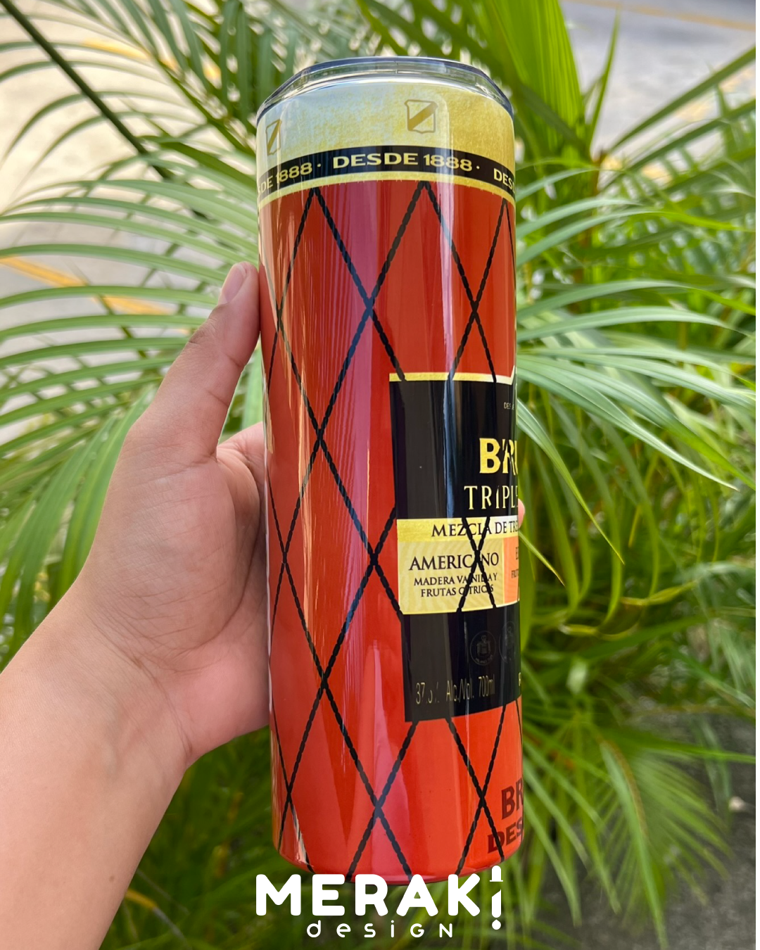 🥃✨ La excelencia del ron dominicano, ahora en tu termo favorito ✨🥃